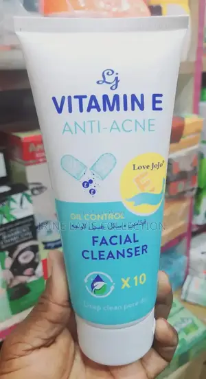 Vitamine E Anti Acne Facial Clenser