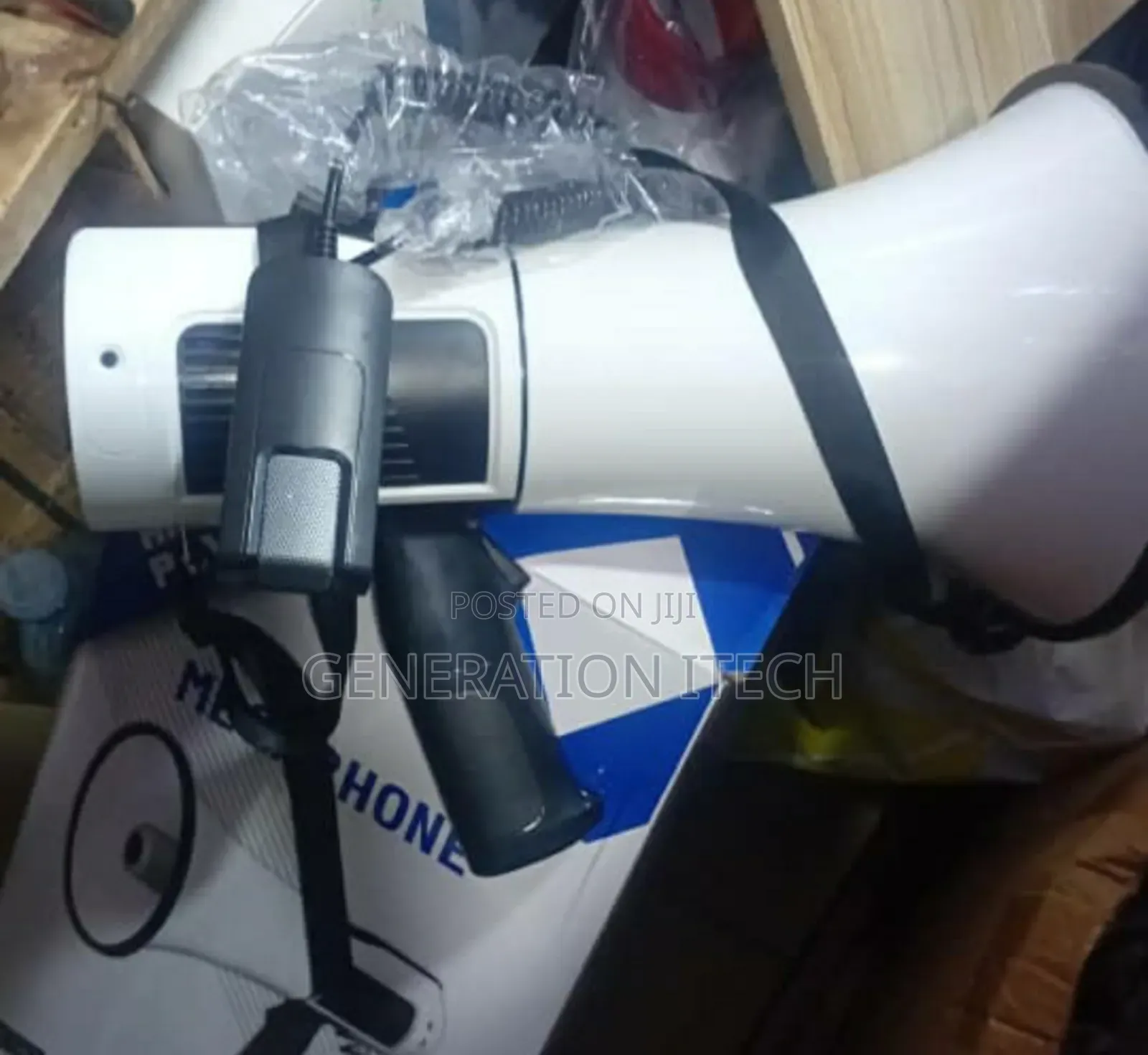 Rechargeable Megaphone With Bluetooth, Usb and Microphone