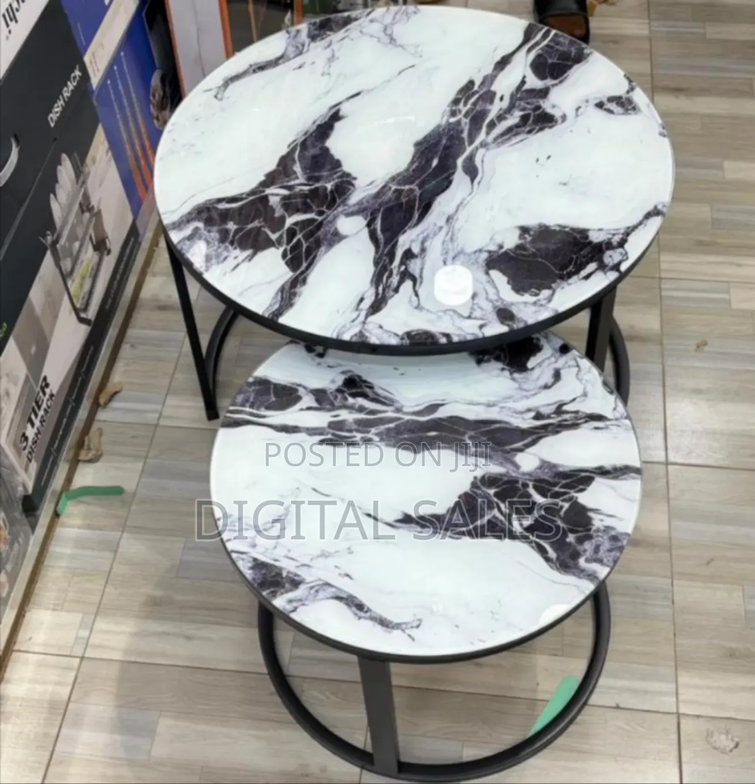 Bra2 in 1 Round Mable Table