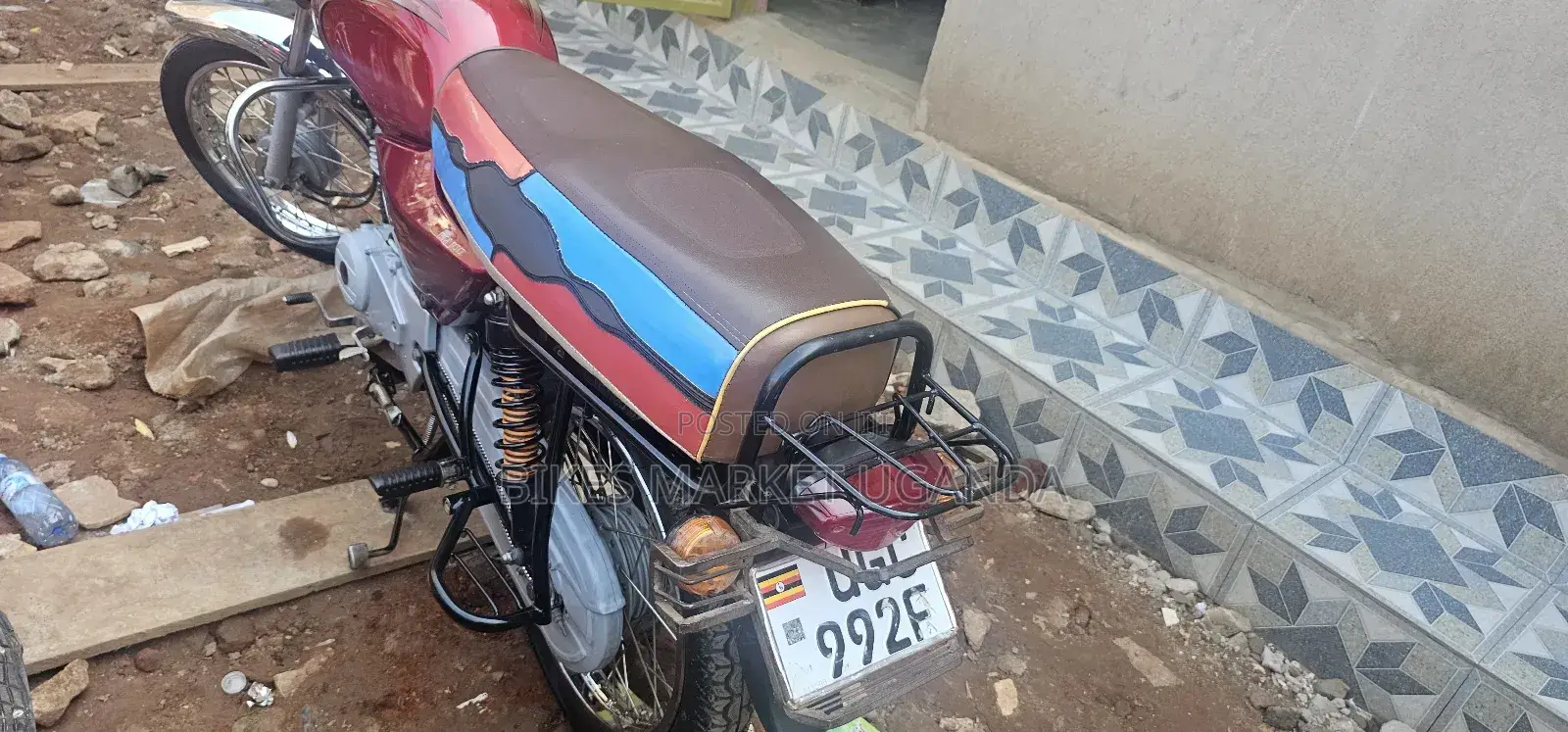 Bajaj Boxer 100 2024 Red
