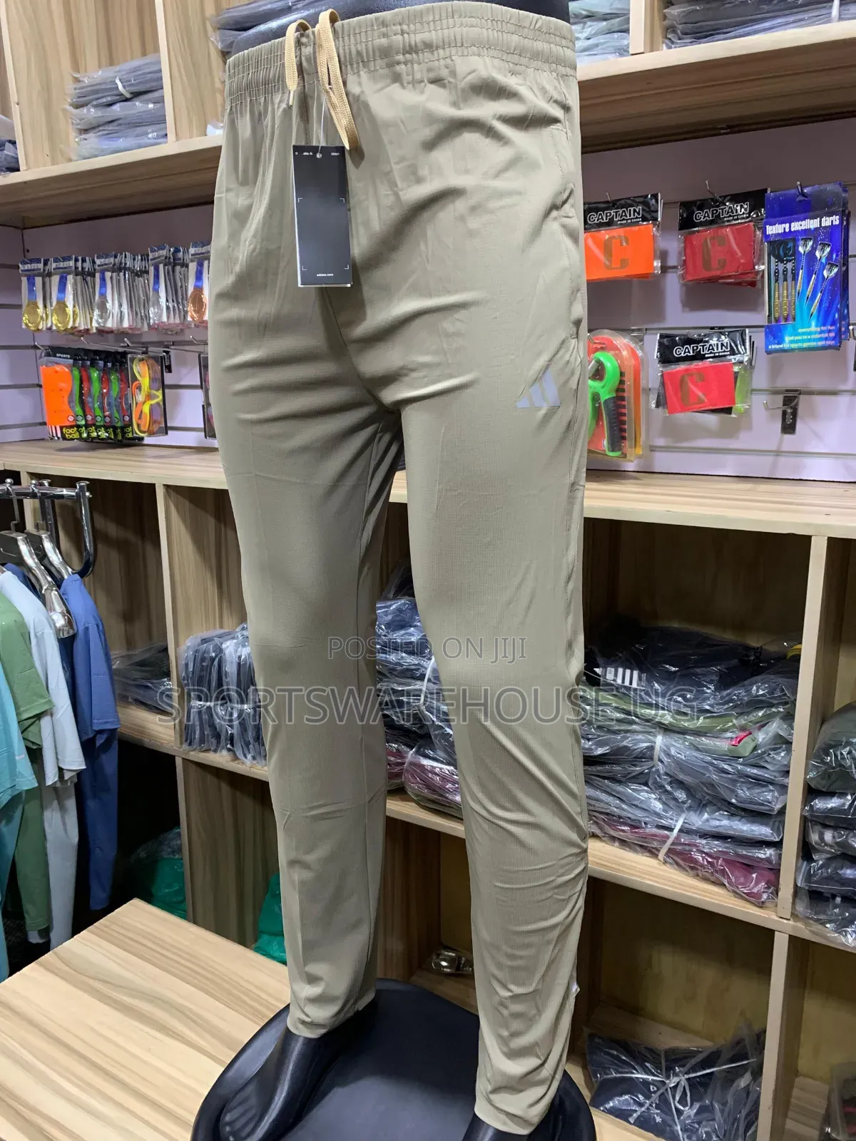 Trackpants