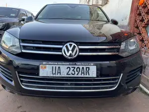 Volkswagen Touareg V6 Sport 2013 Black