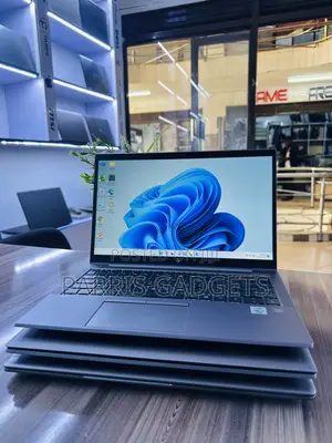 Laptop HP ZBook Firefly 14 G7 32GB Intel Core i7 SSD 512GB