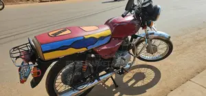 Bajaj Boxer 100 2018 Red