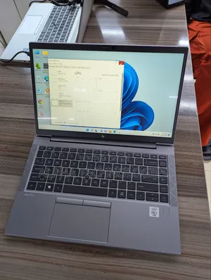 Laptop HP ZBook Firefly G8 16GB Intel Core I7 SSD 512GB