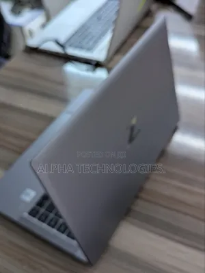 Laptop HP ZBook Firefly G8 16GB Intel Core I7 SSD 512GB