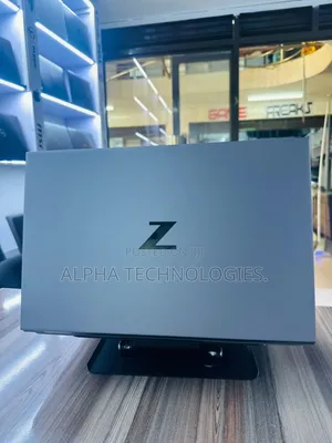 Laptop HP ZBook Firefly G8 16GB Intel Core I7 SSD 512GB