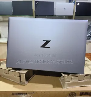 Laptop HP ZBook Firefly G8 16GB Intel Core I7 SSD 512GB