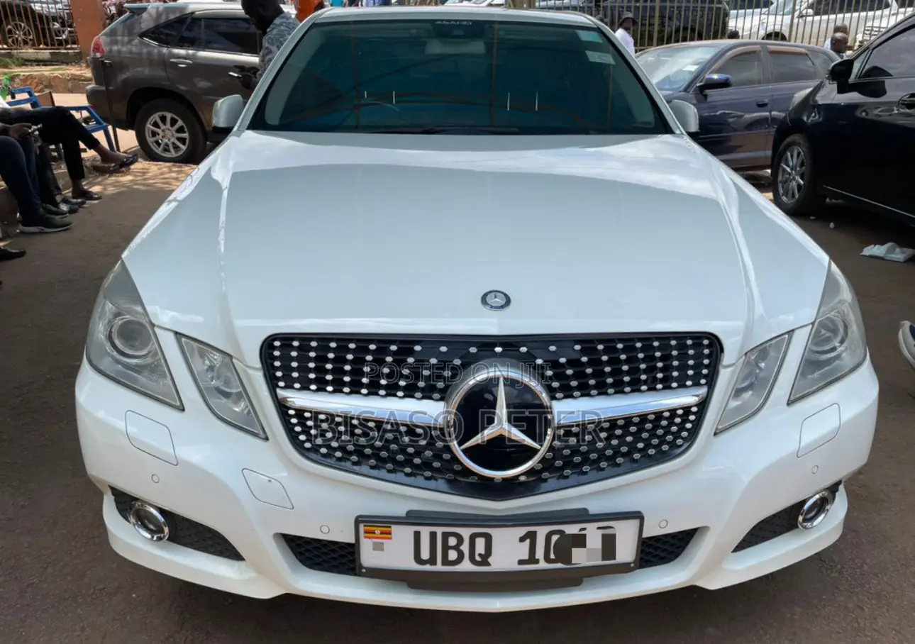 Mercedes-Benz E300 2010 Silver