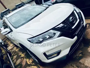 Nissan X-Trail 2.0 Petrol AWD 2017 White