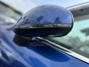 Volkswagen Touareg 2016 Blue