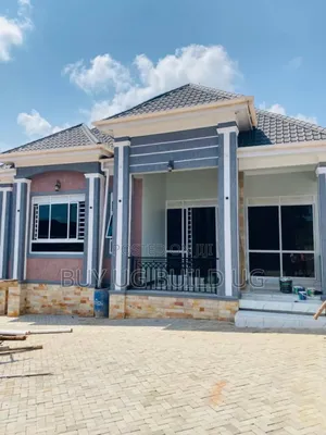 3bdrm Bungalow in Kitende Entebbe Road, Central Division for sale