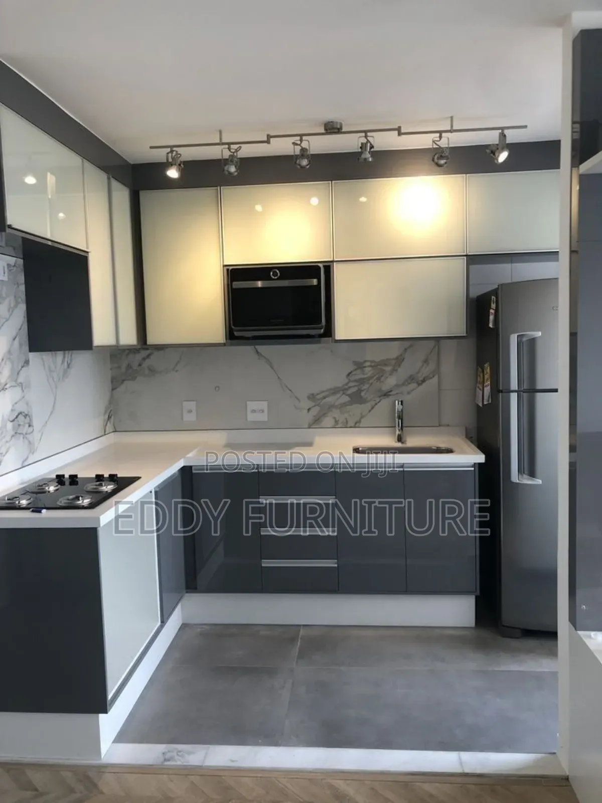 Ich Pall Cabinets