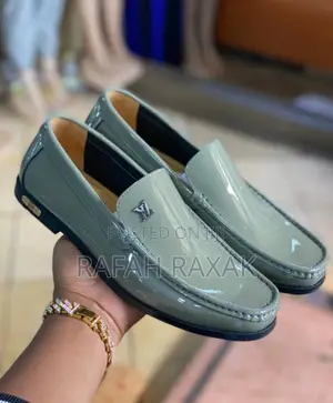 Original Men’S Oil Green Shinny Louis Vuitton Loafer Moccasins