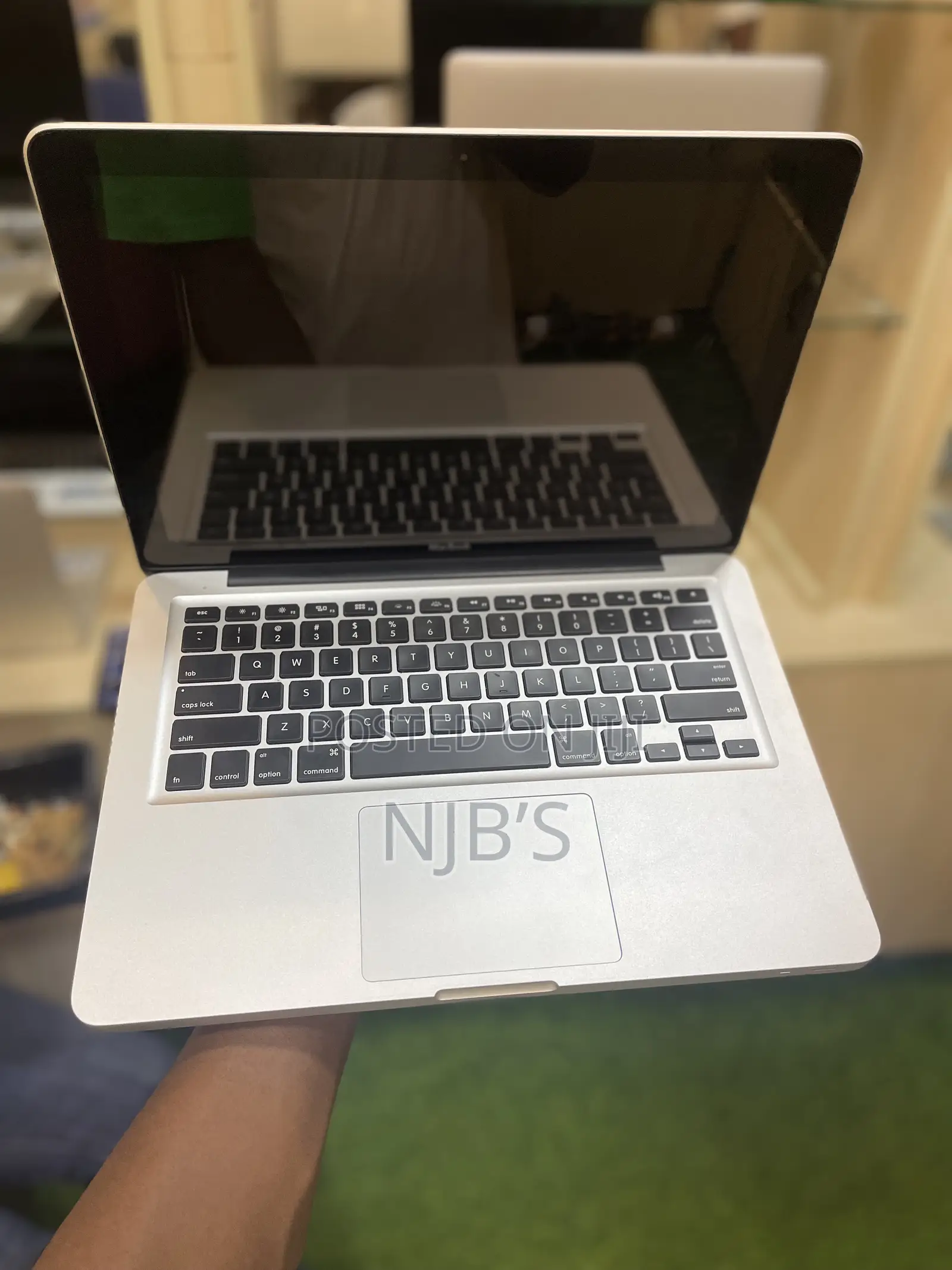 Laptop Apple MacBook Pro 2012 4GB Intel Core I5 SSD 256GB