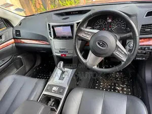 Subaru Outback 2011 Red