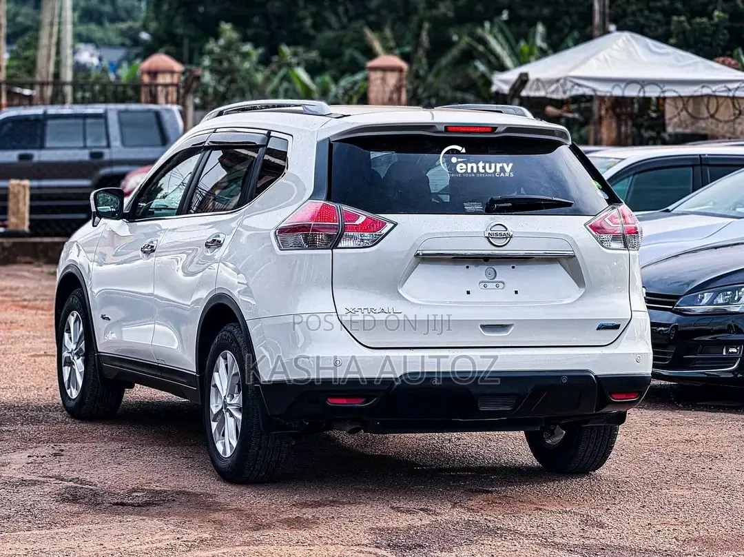 Nissan X-Trail 2015 White