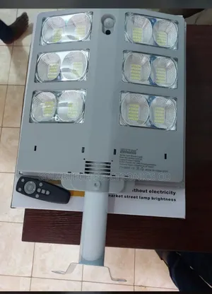Ultra-Bright 1000w All-Top Solar Street Light