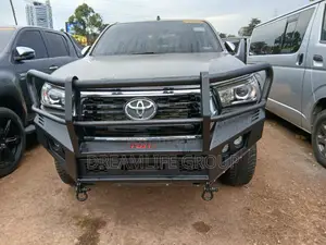 Toyota Hilux Revo Double Cab Deisel 2.8 RWD 2019 Green