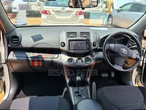 Toyota RAV4 2011 White