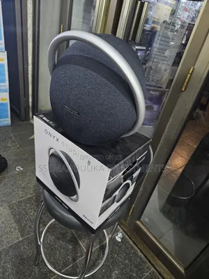 Onyx Harman Kardon Studio 8 /Bluetooth Speaker