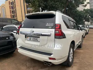 Toyota Land Cruiser Prado 2018 White