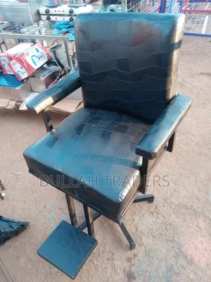 Barbers Chairs Black and Other Colors