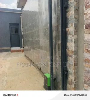 D5 Evo Smart Centurion Gate System. Nakwero