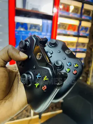 Xbox One Wireless Controllers