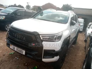 Toyota Hilux 2017 White