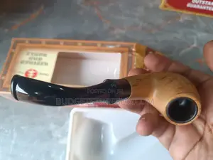 Classic Bent Wooden Pipe