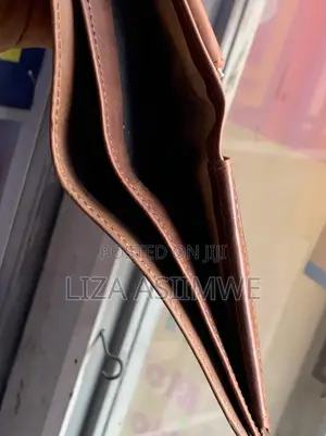 Gucci Men's Brown Leather Wallet