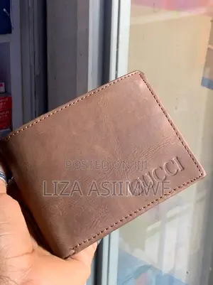 Gucci Men's Brown Leather Wallet