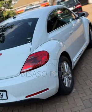 Volkswagen Beetle 2014 White