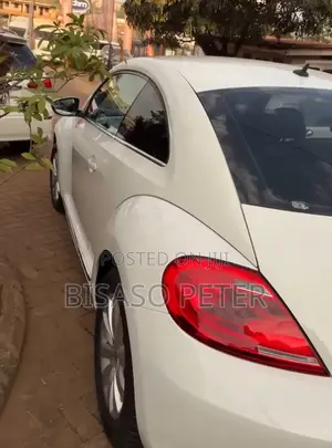 Volkswagen Beetle 2014 White