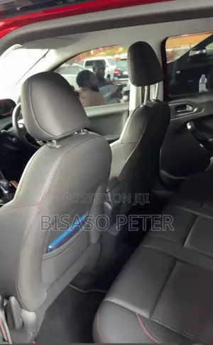 Peugeot 2008 2018 Red