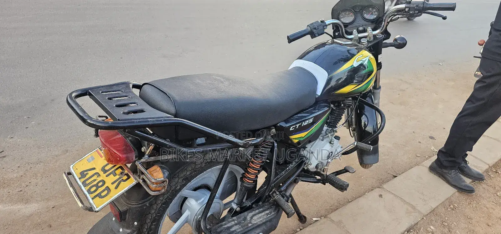 Bajaj Boxer 125 2023 Red