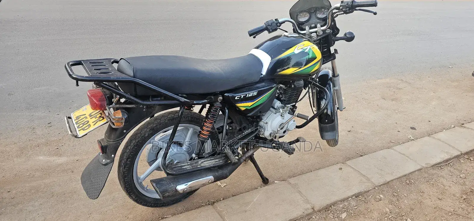 Bajaj Boxer 125 2023 Red