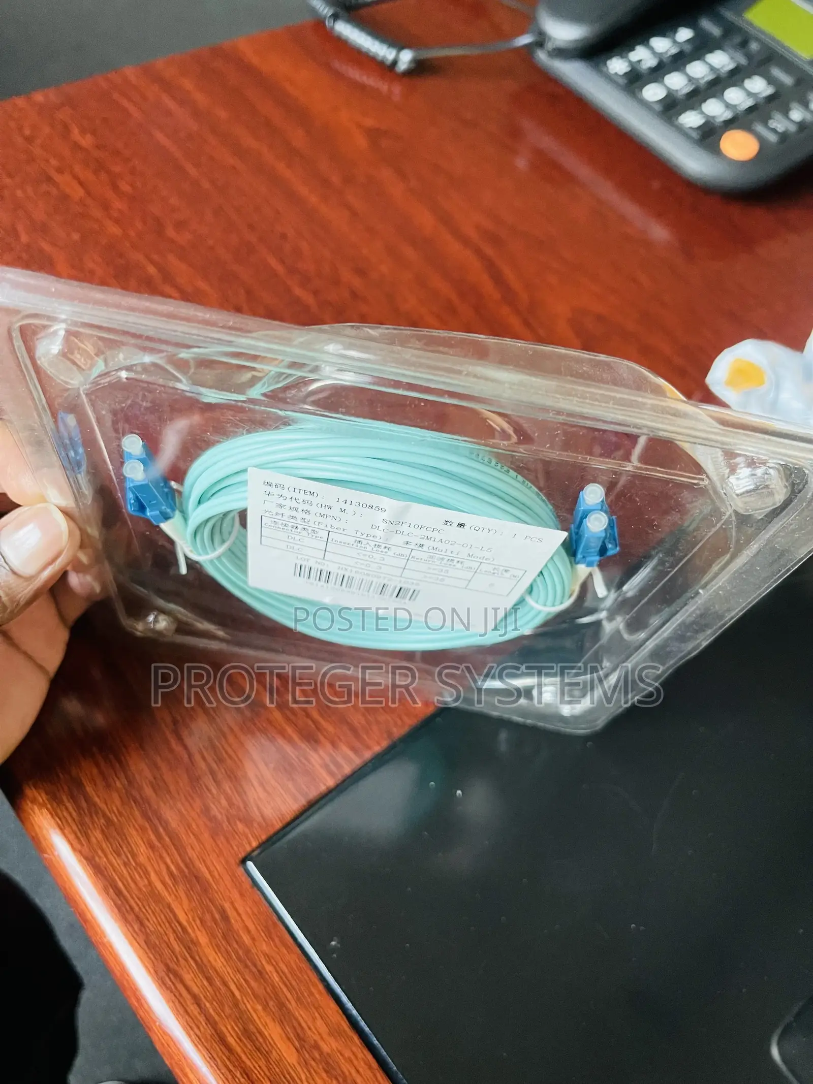 DLC-DLC-2m1a02-01-L5 Fiber Optic Cable