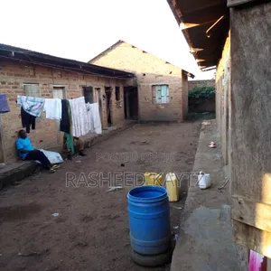 12bdrm House in Njkusi Cell, Bugiri for sale