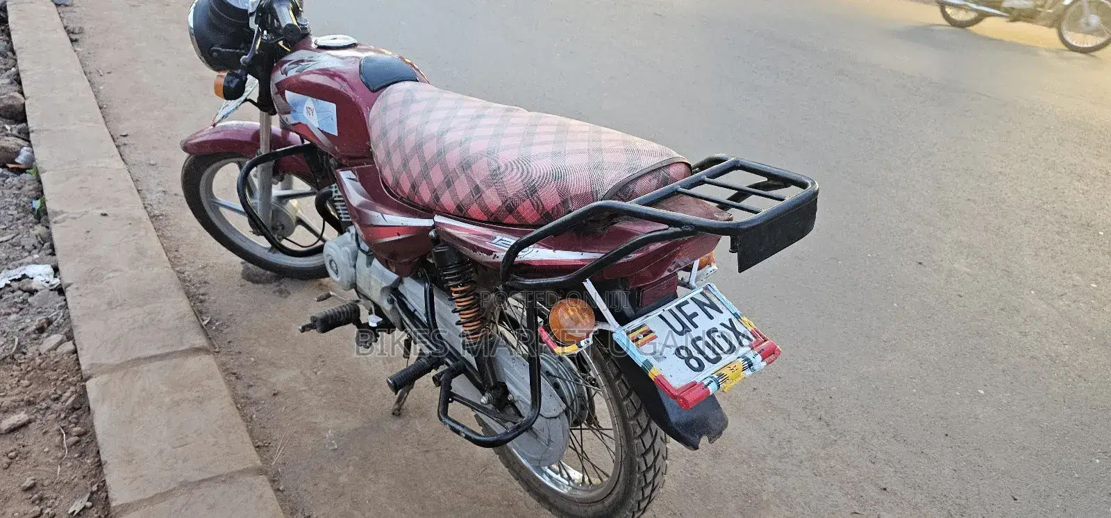 Bajaj Boxer 125 2023 Red