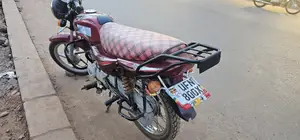 Bajaj Boxer 125 2023 Red