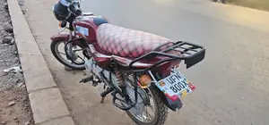 Bajaj Boxer 125 2023 Red