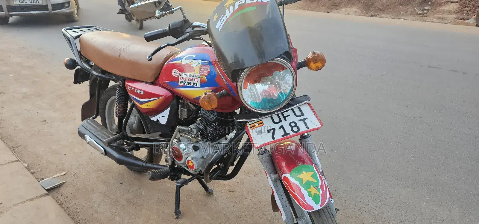 Bajaj Boxer 125 2023 Red