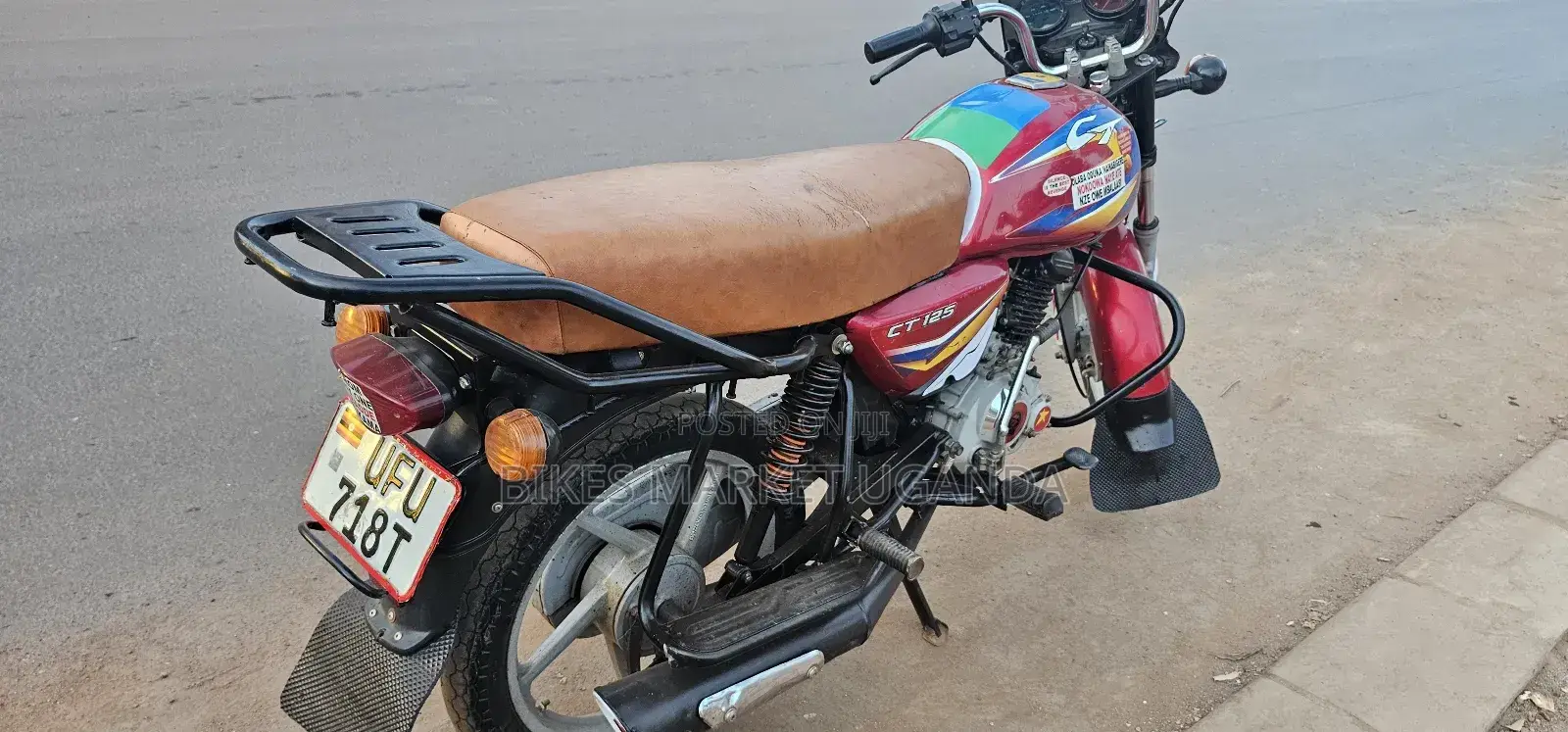 Bajaj Boxer 125 2023 Red