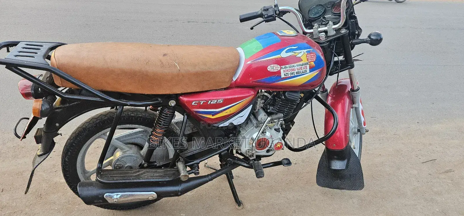 Bajaj Boxer 125 2023 Red