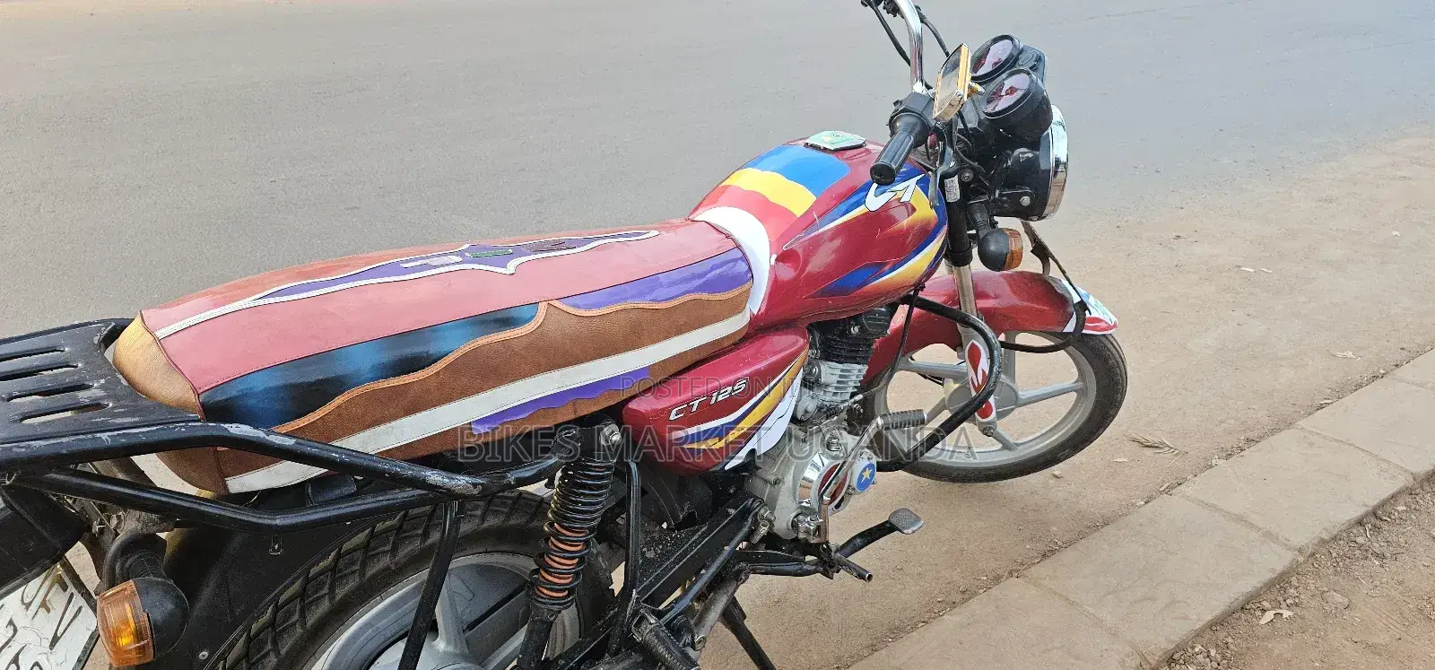 Bajaj Boxer 125 2023 Red