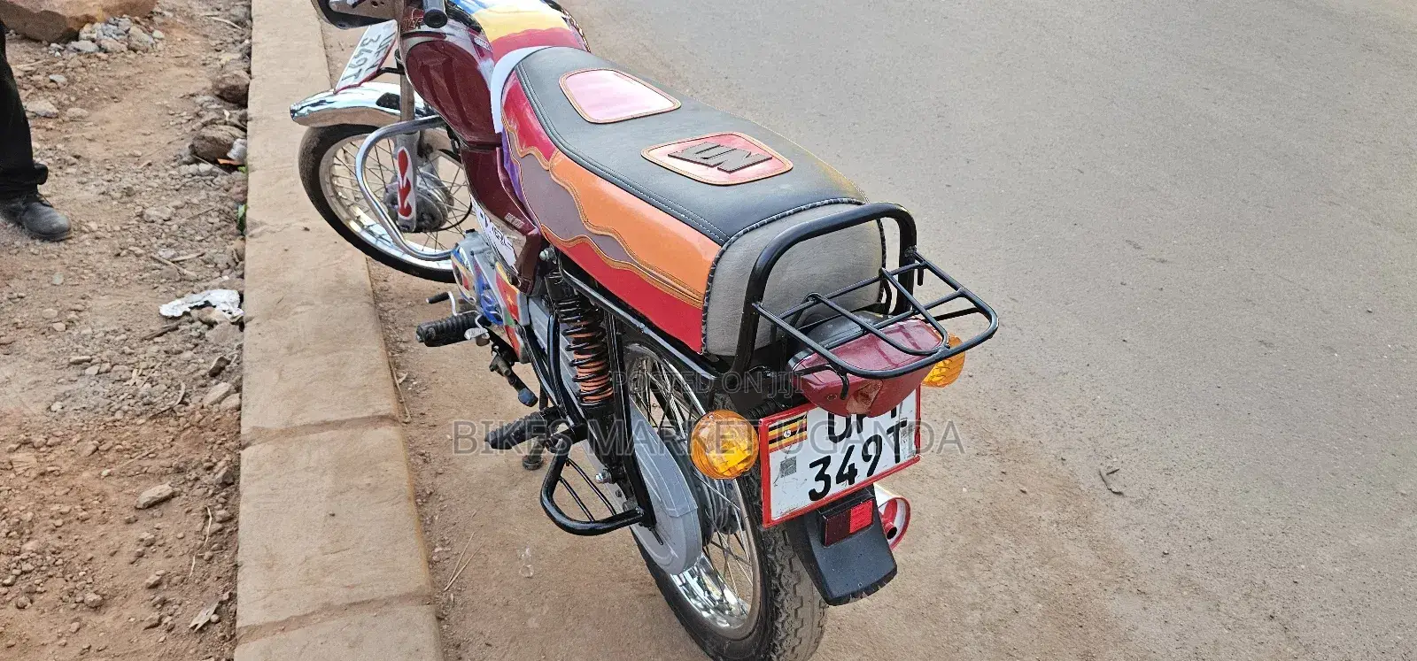 Bajaj Boxer 100 2023 Red