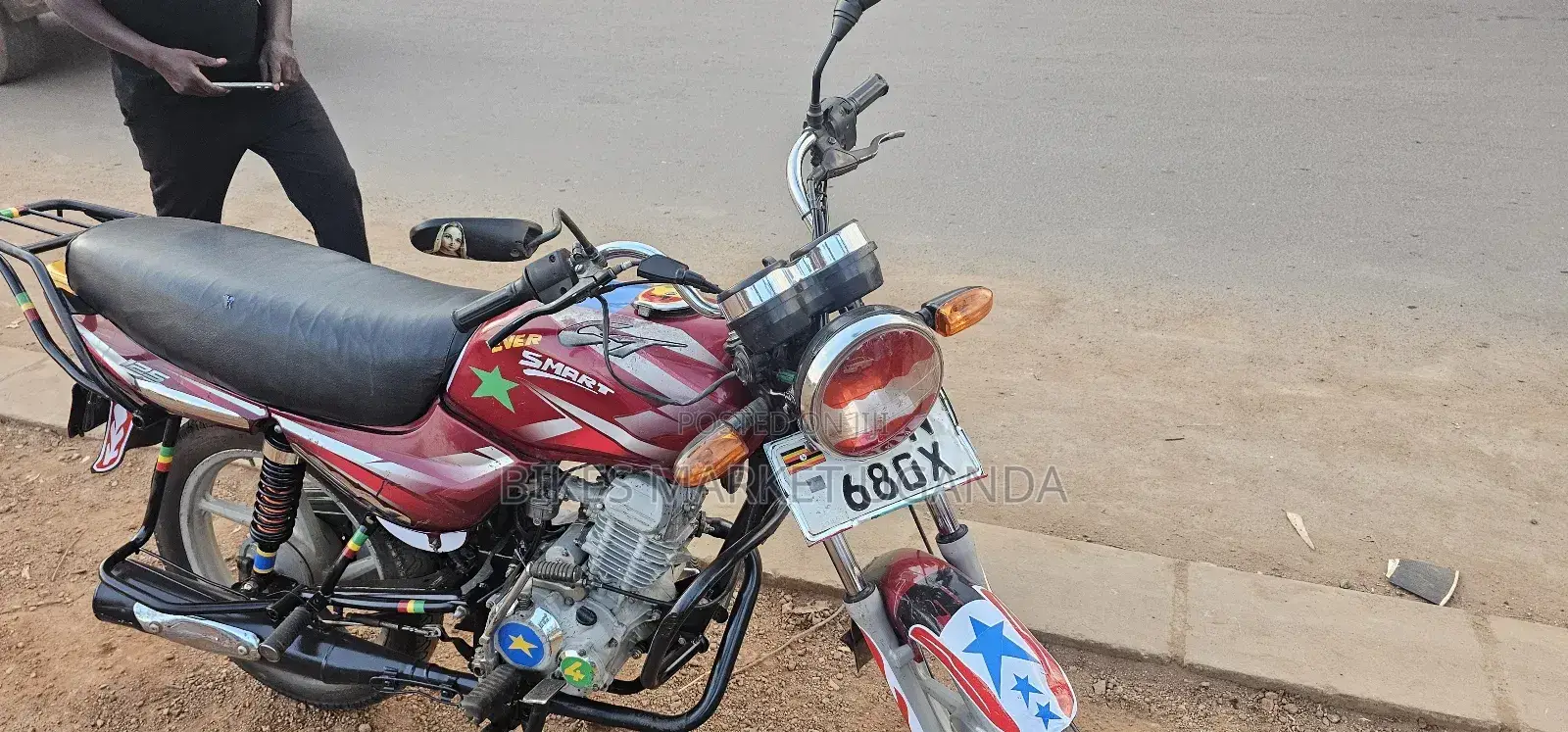 Bajaj Boxer 125 2022 Red