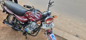 Bajaj Boxer 125 2022 Red